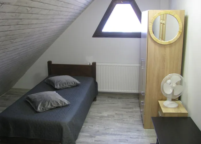 Happy Guests Residence